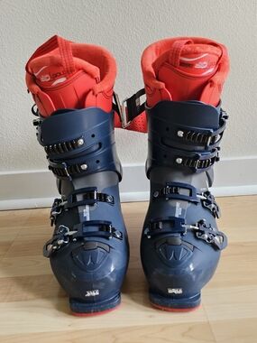Atomic Hawx Magna 130 S Stiff Ski Boots Blue/Red 26.5 102mm Memory Fit Wide  Men